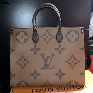 ONTHEGO GM M45320 Monogram Louis Vuitton Brand NEW!